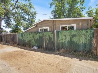 Foreclosed Home - 551 N FISHER ST, 93702