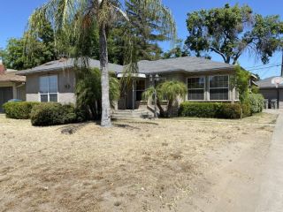 Foreclosed Home - 3343 E WELDON AVE, 93703