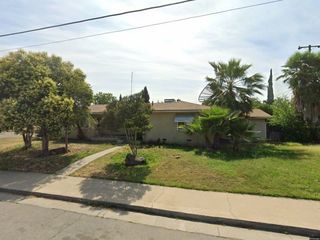 Foreclosed Home - 1815 N CHANNING AVE, 93705