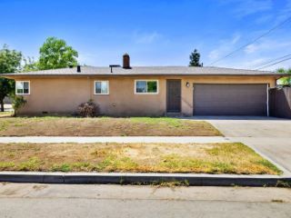 Foreclosed Home - 1708 W ANDREWS AVE, 93705
