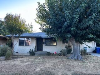 Foreclosed Home - 3982 N WOODSON AVE, 93705