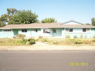 Foreclosed Home - 198 W LARSEN AVE, 93706