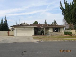 Foreclosed Home - 620 E FREMONT AVE, 93710