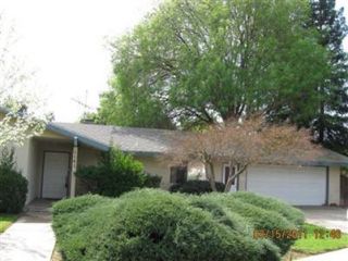 Foreclosed Home - 1141 W SIERRA AVE, 93711