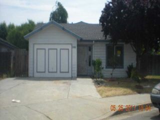 Foreclosed Home - 2366 N BABIGIAN AVE, 93722
