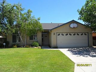 Foreclosed Home - 5645 W SWIFT AVE, 93722