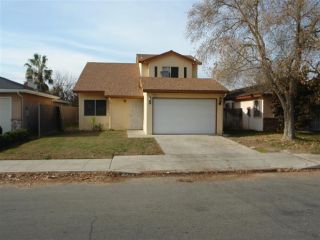 Foreclosed Home - 2513 N PIMA AVE, 93722