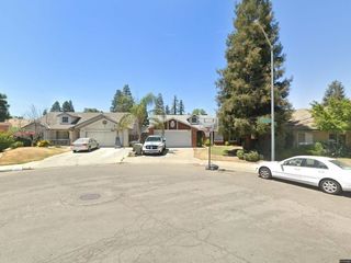 Foreclosed Home - 4030 W TERRACE AVE, 93722