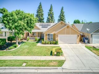 Foreclosed Home - 5848 W MENLO AVE, 93722