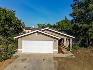 Foreclosed Home - 6108 N CONSTANCE AVE, 93722