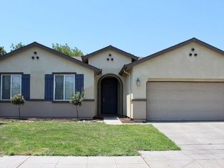 Foreclosed Home - 2430 S HAYSTON AVE, 93725