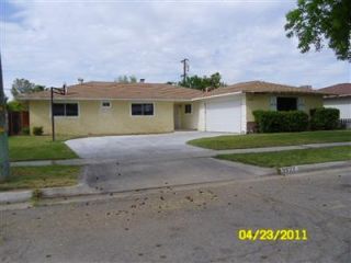 Foreclosed Home - 3527 E PICO AVE, 93726