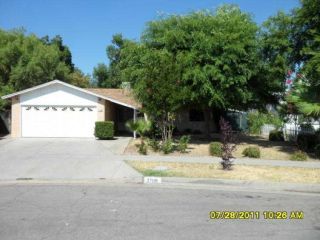 Foreclosed Home - 3709 N CLAREMONT AVE, 93727