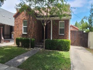 Foreclosed Home - 1338 N FERGER AVE, 93728