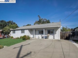 Foreclosed Home - 1330 PEACH PL, 94518