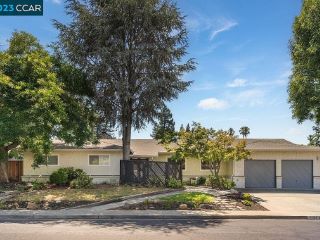 Foreclosed Home - 1751 ARGONNE DR, 94518