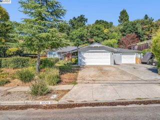 Foreclosed Home - 31528 CHICOINE AVE, 94544