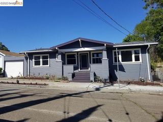 Foreclosed Home - 3422 KANSAS ST, 94602