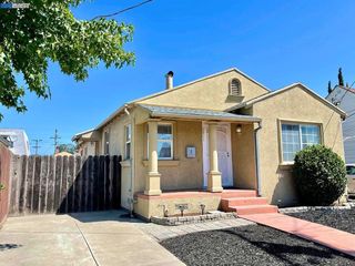 Foreclosed Home - 2401 107TH AVE, 94603