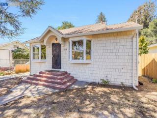 Foreclosed Home - 4025 ALTAMONT AVE, 94605