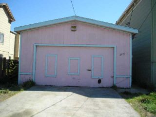 Foreclosed Home - 2420 LINDEN ST, 94607