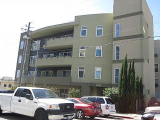 Foreclosed Home - 371 30TH ST APT 406, 94609