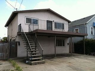 Foreclosed Home - 1124 SEMINARY AVE, 94621