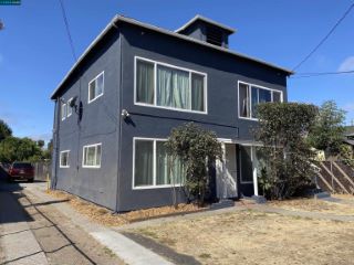 Foreclosed Home - 5715 E 16TH ST, 94621