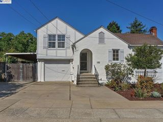 Foreclosed Home - 1680 FRANKLIN ST, 94702