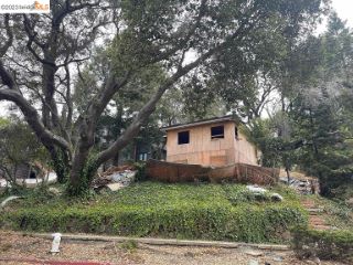 Foreclosed Home - 703 SANTA BARBARA RD, 94707