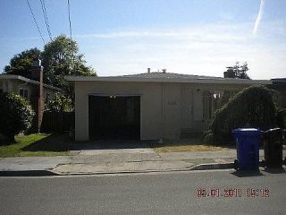 Foreclosed Home - 6120 ROSALIND AVE, 94805