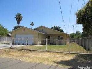 Foreclosed Home - 1228 N F ST, 95205