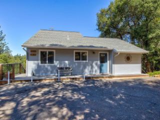 Foreclosed Home - 20640 CREST PINE EASEMENT, 95321
