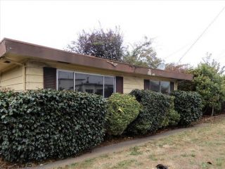 Foreclosed Home - 3318 F St, 95503