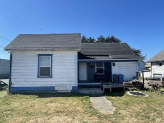 Foreclosed Home - 608 G ST, 95531