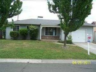 Foreclosed Home - 1825 JAMESTOWN DR, 95815