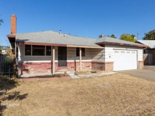 Foreclosed Home - 7446 Cosgrove Way, 95822