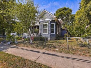 Foreclosed Home - 1007 MONROE ST, 96080