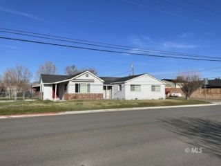 Foreclosed Home - 1200 W 11TH ST, 96101