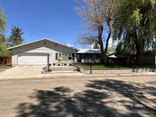 Foreclosed Home - 1404 W 10TH ST, 96101