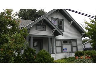 Foreclosed Home - 1510 E 12TH ST, 97058