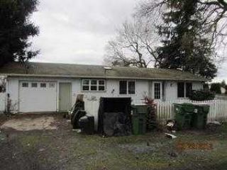 Foreclosed Home - 891 SE ELM ST, 97115