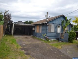 Foreclosed Home - 836 7TH ST, 97127