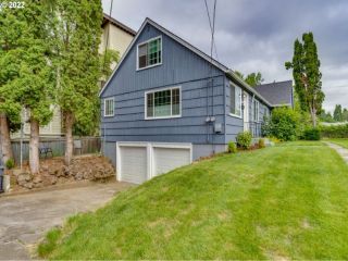 Foreclosed Home - 3921 SE BOISE ST, 97202