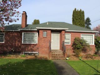 Foreclosed Home - 3705 SE 28TH AVE, 97202