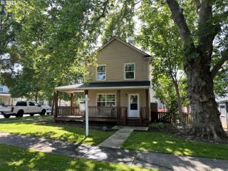 Foreclosed Home - 8905 N DWIGHT AVE, 97203
