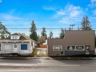 Foreclosed Home - 11714 SE STARK ST, 97216