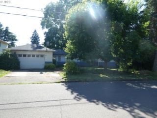 Foreclosed Home - 2204 SE 110TH AVE, 97216