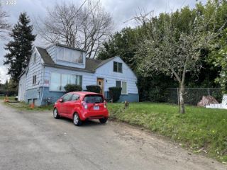 Foreclosed Home - 6026 NE AINSWORTH ST, 97218