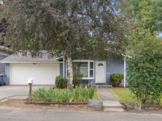 Foreclosed Home - 2538 NE 105TH AVE, 97220